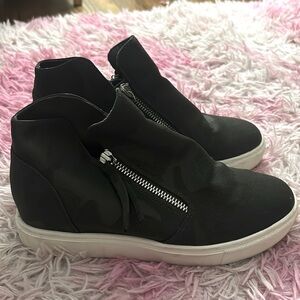 Steve Madden booties with camp detailing